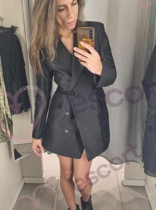 ULEGLA TRANS Szczuplutka suczka - escort Warsaw