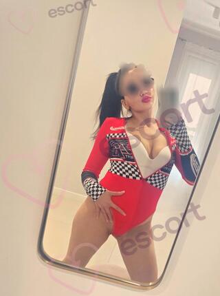 Do 6 rana otwarte  Julia - escort Kalisz