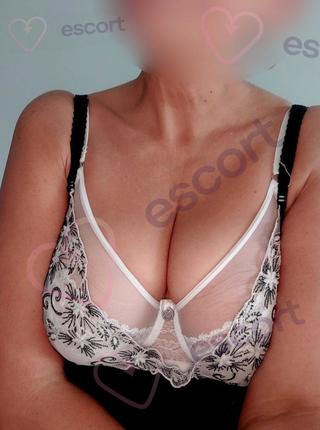 Mistrzyni lodzika z polykiem. Rimming i sex - escort Szczecin