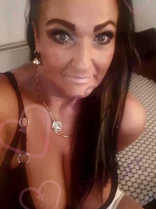 Ajsha milf - escort Gliwice