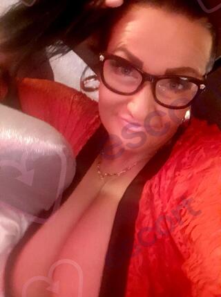Ajsha milf - escort Gliwice