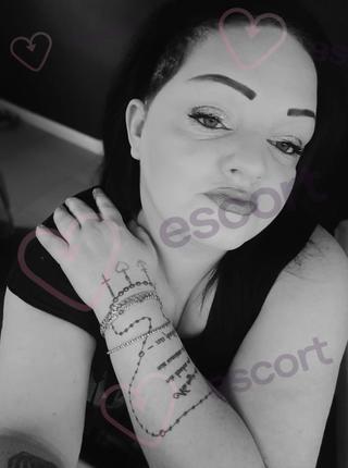 Nicola Priv - escort Torun