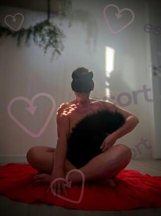 NAMIĘTNOŚĆ W DOTYKU - escort Chorzow