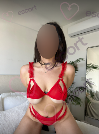 Ciasna Dziurka Milfa - escort Warsaw