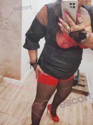 ULEGA SUKA-Pokazy-Sex tel.-Filmiki - escort 