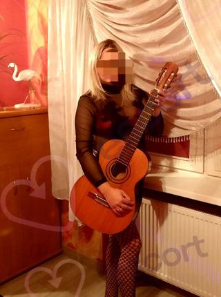 Ania - escort Cracow