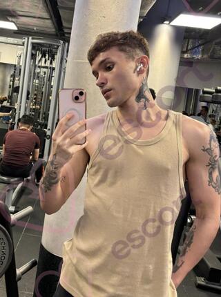 Edoardo - escort Poznan