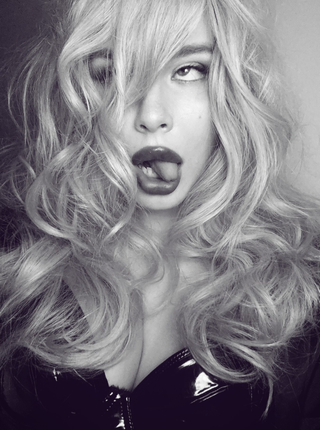 Maja - escort Varsovia