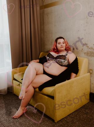 Krągła Aniela - escort 