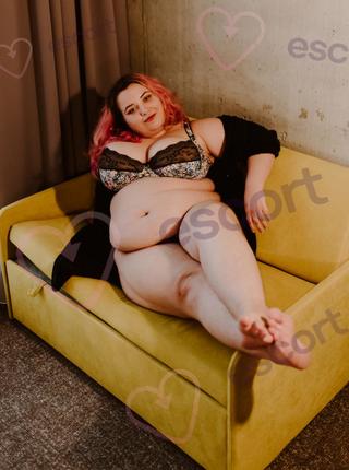 Aniela BBW - escort 