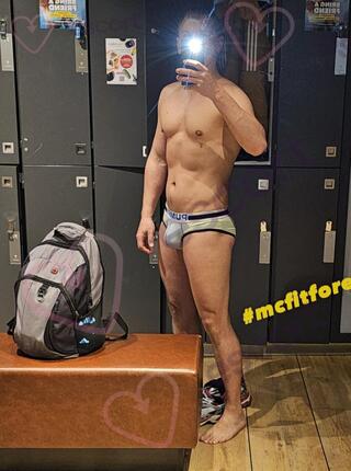 Massage/only SMS or Whtspp - escort Varsovia