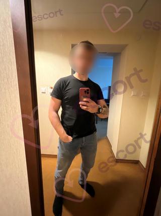 Młody masażysta - escort Varsovia