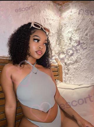 Lora - escort Dubái