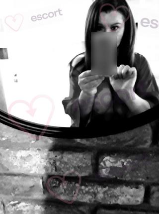 W Zaciszu  Sypialni z Gracją - escort Wroclaw