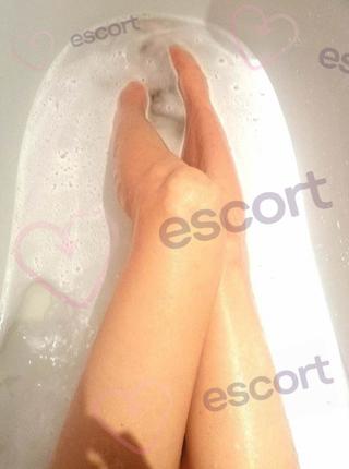 Zadbana namiętna 40 latka - escort Warsaw