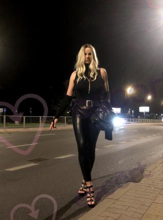 Live strapon , fisting, fetysz stóp, latex. - escort Varsovia