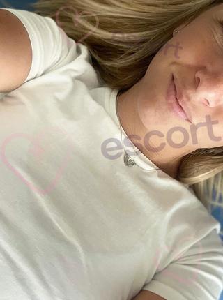 Gertrude - escort Lyon