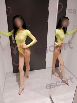 Sama w domu - escort Wroclaw