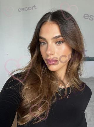 Laury - escort Annemasse