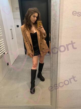 - slodka oliwka - - escort 