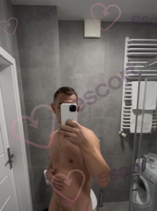 Alex  Poznam Trangirl - escort Cracovia