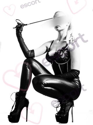 LUNA - escort 