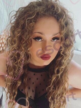 Uniwersalna KinderkaTS - escort Warszawa