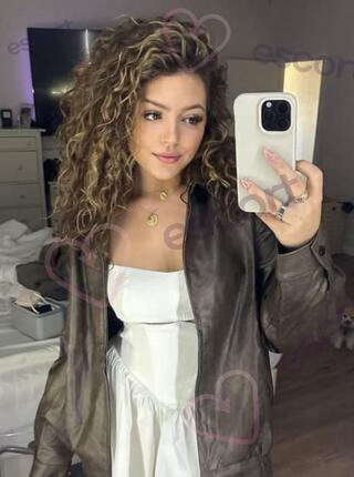 Laura - escort Paris