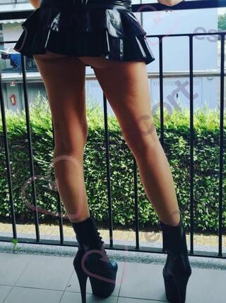 SUCZ W LATEKSIE - escort 