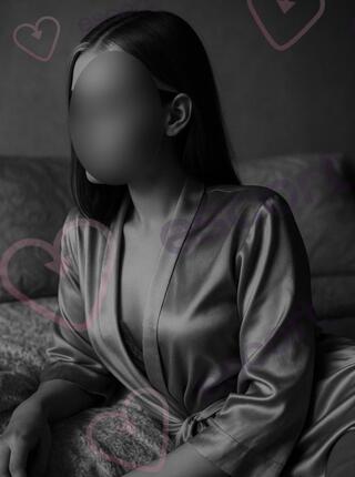 Laura ANAL - escort Cracovia