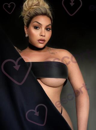 Yasmin Brasileira - escort Varsovia