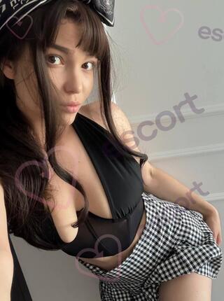 Oliwka GFE - escort 