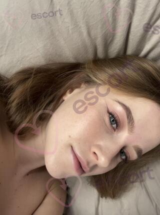 Karolinka - escort Cracow