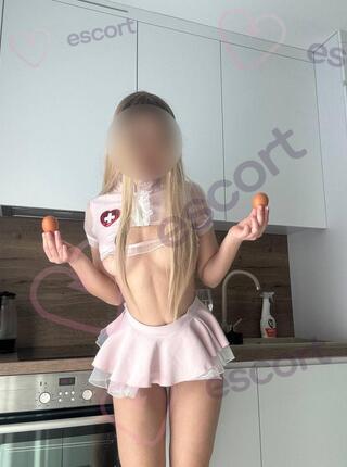 Niewyślizgana Blond - escort 