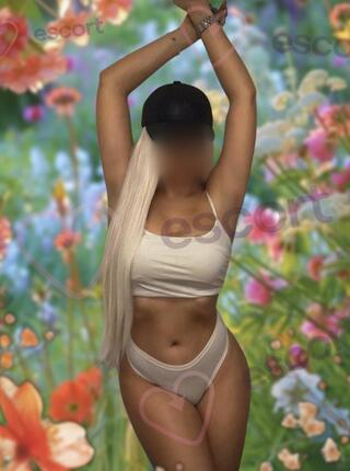 Sexy Nikolka - escort Torun