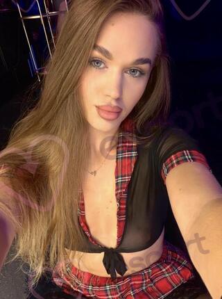 Molly Sky - escort Warsaw