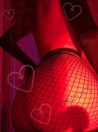 Dziewczyna z tatuażem - escort Szczecin