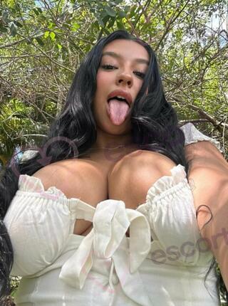 Lorena drago - escort Duisburg