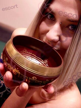 Laura - escort Varsovie