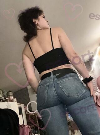 karolinka - escort 