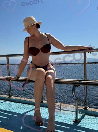 Katianuru - escort Varsovia