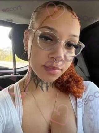 Camellia - escort Berlin