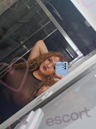 Penis między nogami - Shemale trans - escort 