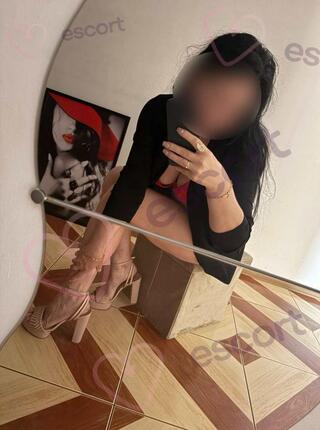 Karolina  PRYWA T MASAZ RELAKS RECZNE ZAKONCZENIE - escort Kołobrzeg