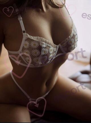 Maja  Premium Massage - escort Breslau