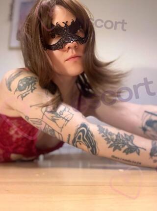 WYUZDANA SUCZKA - escort 