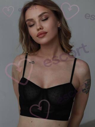 Julia - escort Warsaw