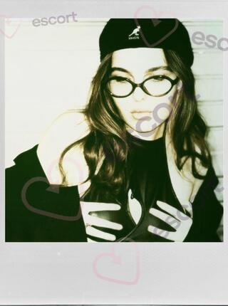 Karolina - escort Warsaw