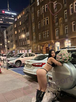 ANAL Queen Sara hott - escort Warsaw