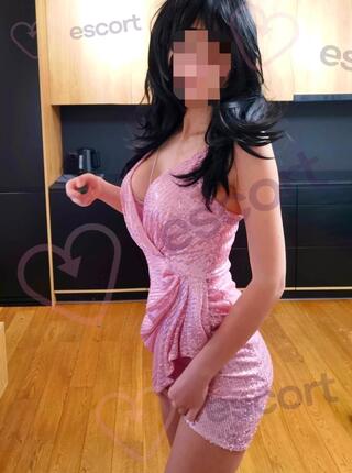 Julia - escort 